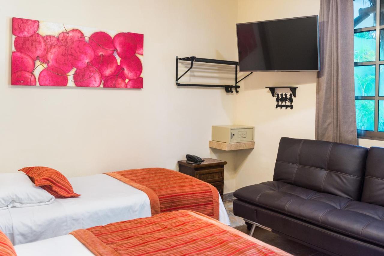 Alamos Inn Hotel Con Jacuzzi Y Piscina Канкун Экстерьер фото